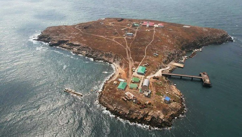 News Alert! Ucrainenii încearcă recuperarea Insulei Șerpilor! Zeci de explozii ar fi fost înregistrate pe insulă în doar câteva ore