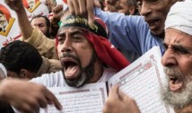 Puterea de la Cairo declară război total Frăției Musulmane: fundamentaliștii islamici, dați afară din școli și din studiourile TV