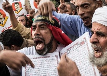 Puterea de la Cairo declară război total Frăției Musulmane: fundamentaliștii islamici, dați afară din școli și din studiourile TV