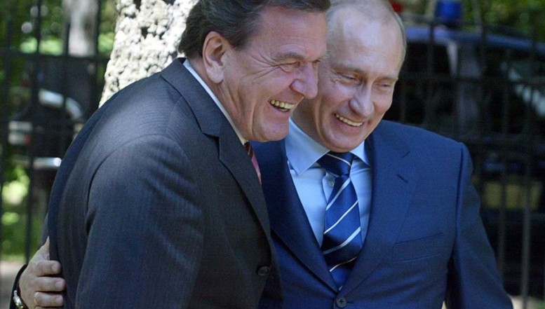 Uniunea Europeană și Kievul au respins propunerea Rusiei de a-l desemna pe fostul cancelar Gerhard Schröder drept negociator, din partea Europei, în cadrul discuțiilor de pace / Kaja Kallas: „Putin dorește, de fapt, să se afle de ambele părți ale mesei”