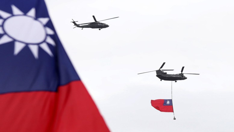 Arestare de zile mari în Taiwan: Un pilot militar care se pregătea să fure un elicopter american pentru a-l furniza armatei chineze a fost arestat. Ce sumă îi oferise Beijingul