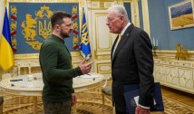 Fostul emisar special al lui Donald Trump pentru Ucraina, Keith Kellogg, are o opinie fermă în ce-l privește pe Vladimir Putin: „E ca Hitler” / „Ar putea opri războiul în cinci minute dacă ar vrea. Dar nu se va mulțumi cu Donbas, chiar dacă Ucraina i-l cedează integral pentru a pune capăt măcelului de pe front”