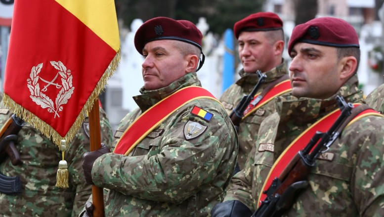 EXCLUSIV. Ministerul Apărării Naționale face o serie de clarificări privind decizia introducerii graduale a limbii ruse ca limbă-materie opțională în colegiile cu profil militar: “Pe lângă limba rusă, vom introduce germana, spaniola și chineza”. De ce este important ca militarii români să cunoască sau să înțeleagă limba rusă și ce ne arată experiența Ucrainei