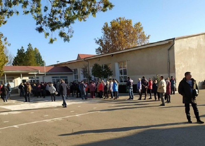Diminuați numărul de secții de votare pentru transnistreni! CEC analizează această solicitare. SIS invocă riscuri la adresa securității naționale