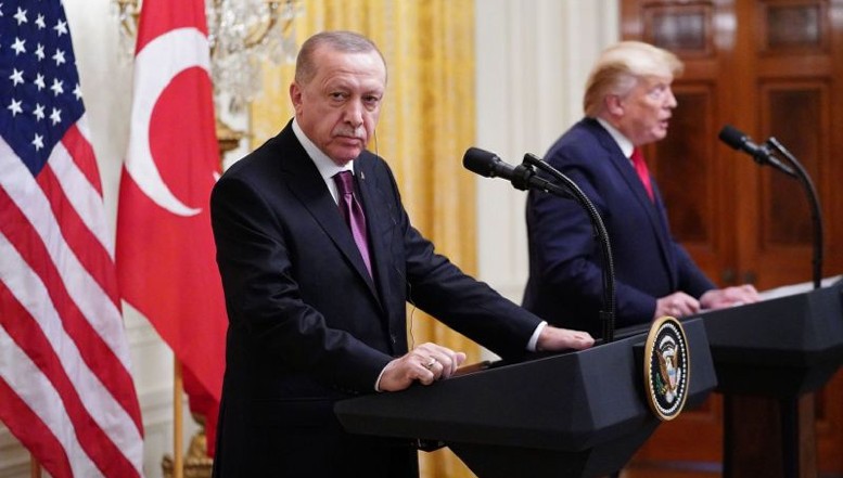 Întâlnire cu scântei între Trump și Erdogan. Ce i-a cerut urgent președintele Statelor Unite autocratului turc