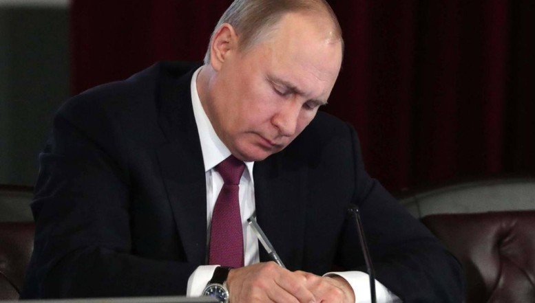 Ce implicații și efecte are pentru Rusia decimarea regimului de la Teheran. Pe termen scurt, Moscova ar putea beneficia financiar, dar pe termen lung ar fi un adevărat dezastru dacă următorul regim iranian va avea o orientare mai pro-occidentală