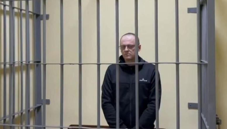Ucrainenii din teritoriile ocupate de ruși au ajuns să fie condamnați la ani grei de pușcărie politică pentru așa-zisă ”trădare de patrie”, deși patria lor e Ucraina, nu Rusia invadatoare. Teroarea rusească