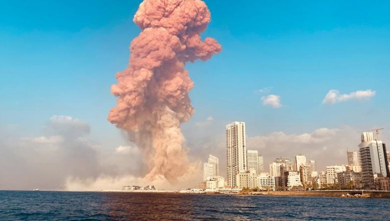 Uriașa explozie din Beirut, accident sau atac terorist? Cu sau fără nitrat de amoniu, situația din Liban e din ce în ce mai explozivă