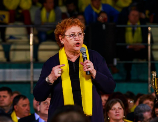 Renate Weber, Avocatul Poporului cu mandat expirat de doi ani, s-a alăturat frăției AUR-PSD-Florin Iordache, atacând la CCR ordonanța referitoare la programul SAFE. „În schimb, Weber nu are nicio problemă cu faptul că mandatul ei s-a încheiat acum doi ani. Cu cât ești mai expirat, cu atât ești mai constituțional!”