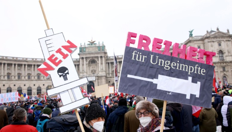 VIDEO "Nu fascismului!". Zeci de mii de persoane au protestat în Viena contra vaccinării obligatorii