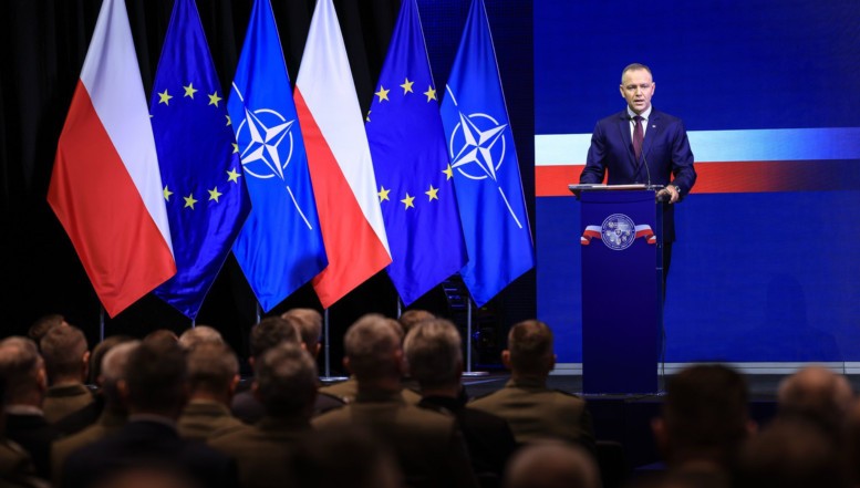 Președintele Poloniei avertizează că Europa va fi în continuare în pericol, în pofida unei potențiale dezescaladări a ostilităților în Ucraina: "Trebuie să fim pregătiți să răspundem la o serie de evenimente care ne vor testa rezistența" / Războiul civilizațional pe care Rusia îl poartă împotriva Occidentului