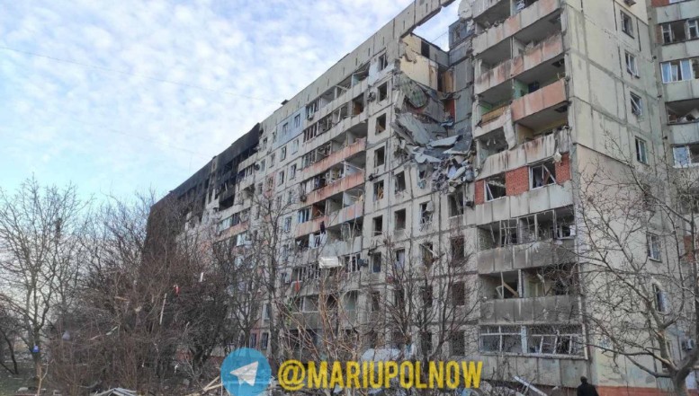 FOTO. Imagini cutremurătoare din orașul-ruină unde morții putrezesc pe străzi, iar viii trăiesc în condiții inumane