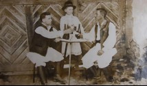 Vara lui 1952. Când partizanul bănățean Dumitru Ișfănuț zis ”Sfârloagă” s-a deghizat în maior de Miliție, bătându-și joc de vânătorii comuniștii din comuna Bozovici, pe care i-a atras într-o ambuscadă. Istorii necunoscute