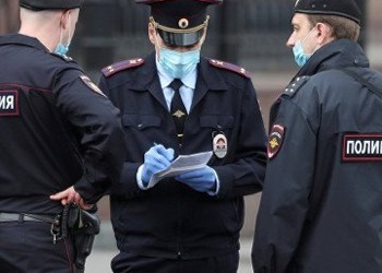 O polițistă criminalistă, bolnavă de Covid-19, a căzut de la etajul cinci al unui spital din Moscova. La fel au pățit cel puțin trei medici nemulțumiți de felul în care este gestionată în Rusia criza din sistemul sanitar 