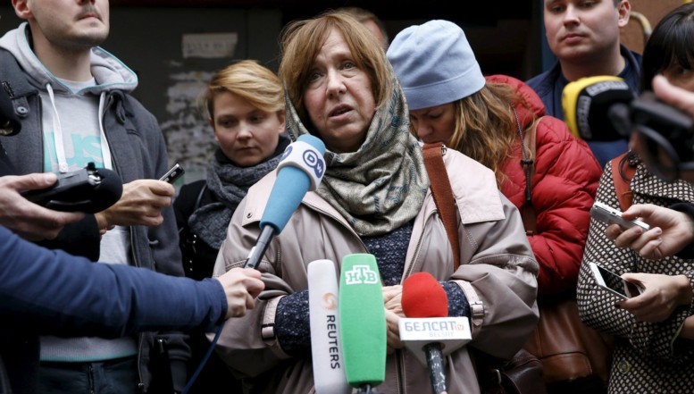 Hărțuirea și anchetarea bolșevică a  Svetlanei Alexievici, deținătoarea unui Nobel pentru Literatură. Ce cuvinte grele și memorabile spunea legendara scriitoare despre Putin și Lukașenko