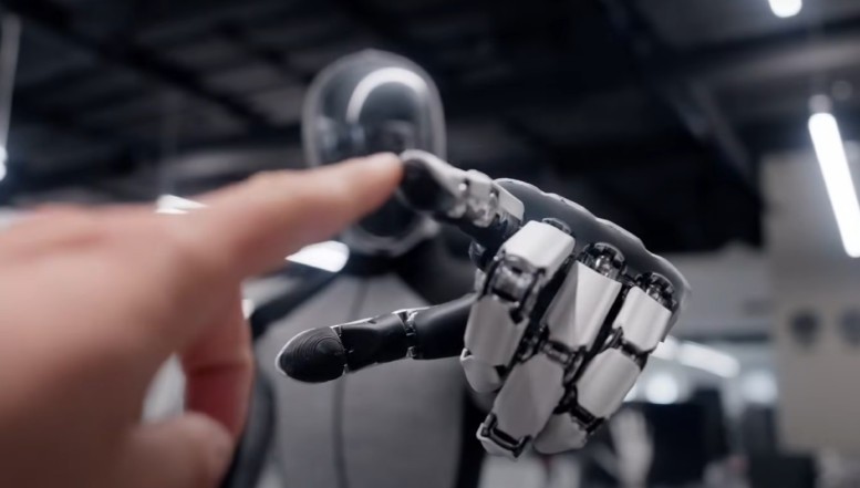 VIDEO. Antreprenor german: „Inovația de top este posibilă și în Europa! Există cel puțin nouă companii europene spectaculoase de inteligență artificială care contrazic aprecierile pesimiste ale americanilor”