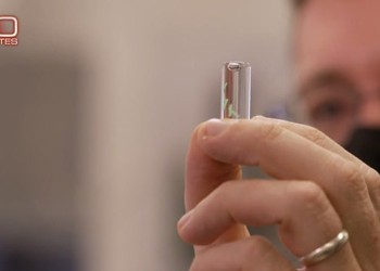 Implantarea unui microcip care va detecta infecțiile. Un cercetător DARPA oferă detalii despre tehnologia revoluționară