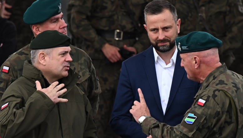 Ministrul polonez al Apărării: "Trebuie să continuăm să ne înarmăm" indiferent de progresul negocierilor de pace privind Ucraina!